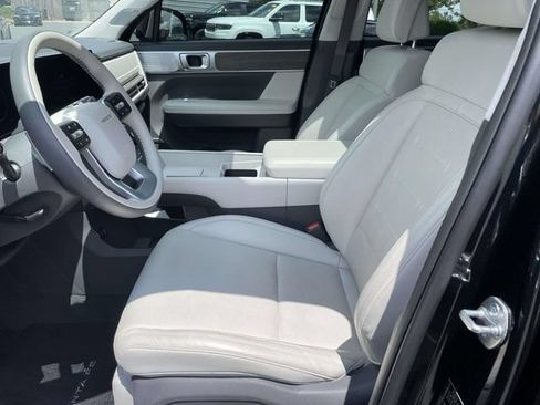 Used 2025 Hyundai Santa Fe Calligraphy AWD/4WD image 17