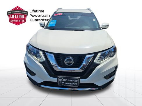Used 2018 Nissan Rogue SV AWD/4WD image 4