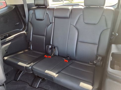 Used 2025 Kia Telluride S FWD image 28