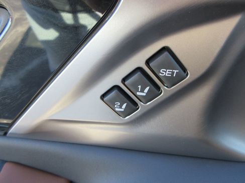 Used 2021 Subaru Outback Touring w/ Popular Package #2 image 24