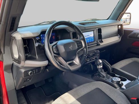 Used 2021 Ford Bronco Big Bend w/ Sasquatch Package AWD/4WD image 17