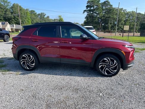 Used 2024 Chevrolet TrailBlazer RS w/ Convenience Package image 5