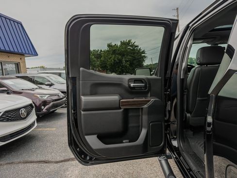Used 2020 Chevrolet Silverado 1500 LT Trail Boss AWD/4WD image 19