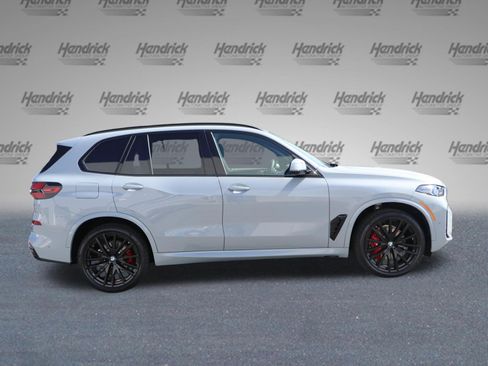 Certified 2026 BMW X5 xDrive40i w/ M Sport Package AWD/4WD image 9