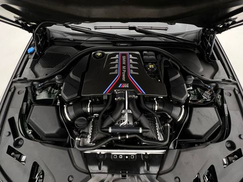 Used 2022 BMW M5 CS image 26