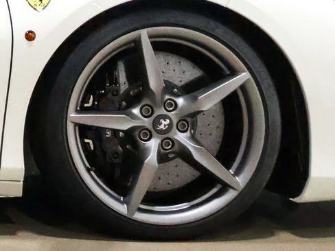 Used 2017 Ferrari 488 Spider RWD image 45