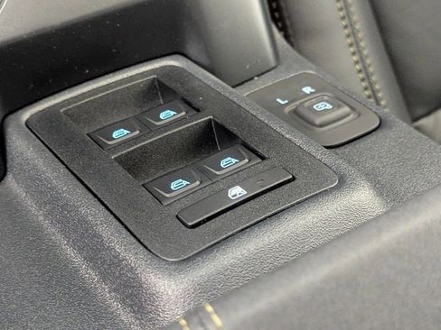 New 2025 Ford Bronco Badlands image 27