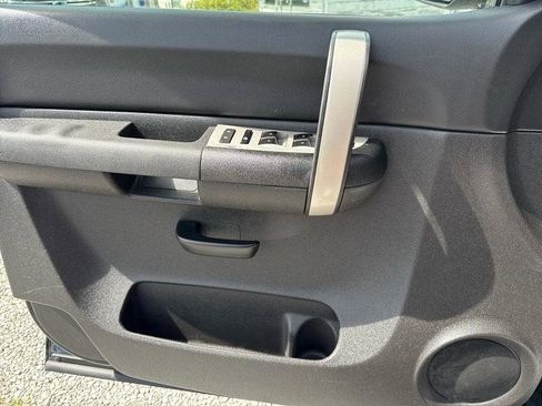 Used 2009 GMC Sierra 1500 SLE w/ Power Pack Plus RWD image 13
