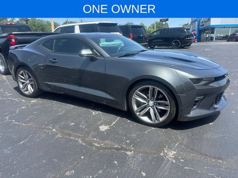 Used 2016 Chevrolet Camaro SS RWD image 5