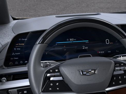 New 2026 Cadillac Optiq Luxury 2 image 18