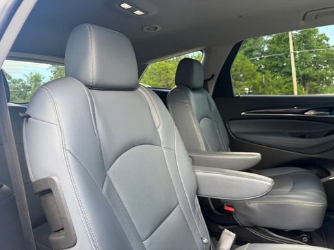 Used 2019 Buick Enclave Essence FWD image 44