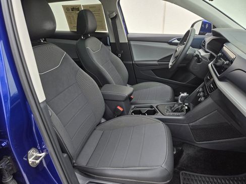 New 2024 Volkswagen Taos SE image 24