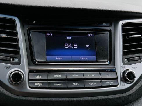 Used 2017 Hyundai Tucson SE FWD image 22