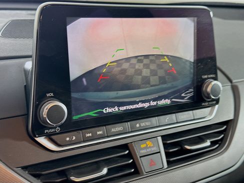 Used 2024 Nissan Altima 2.5 SR image 21