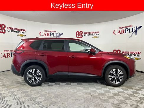 Used 2023 Nissan Rogue SV AWD/4WD image 9