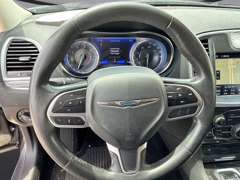 Used 2019 Chrysler 300 Touring L w/ Quick Order Package 22F RWD image 21
