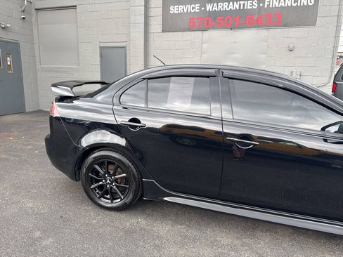Used 2017 Mitsubishi Lancer LE FWD image 9