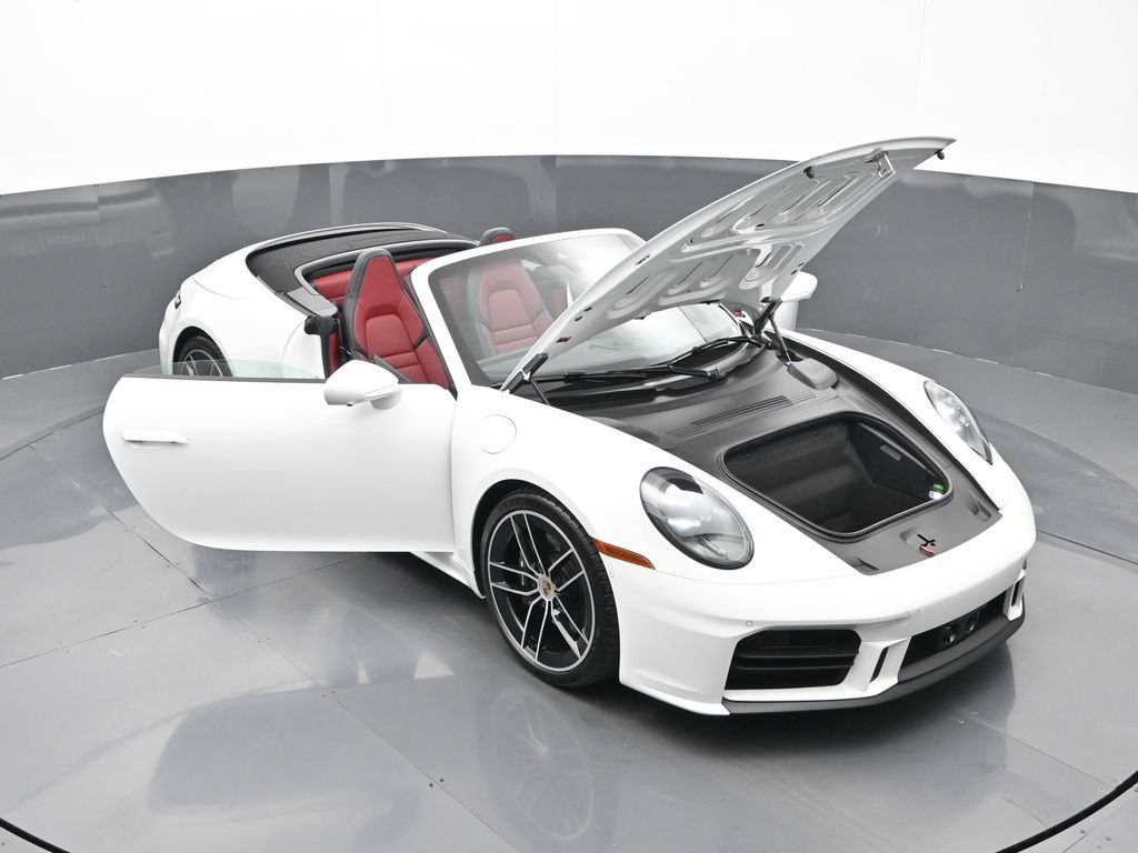 Certified 2026 Porsche 911 Carrera RWD image 29