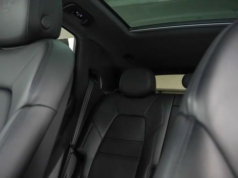Certified 2023 Porsche Cayenne image 35