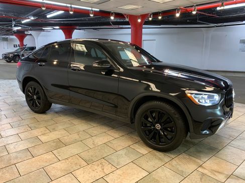 Used 2020 Mercedes-Benz GLC 300 4MATIC Coupe image 8