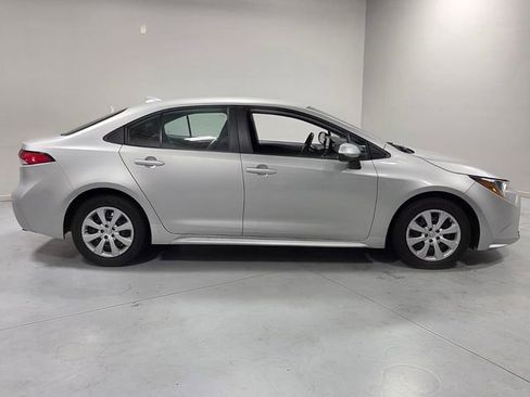 Used 2023 Toyota Corolla LE FWD image 13