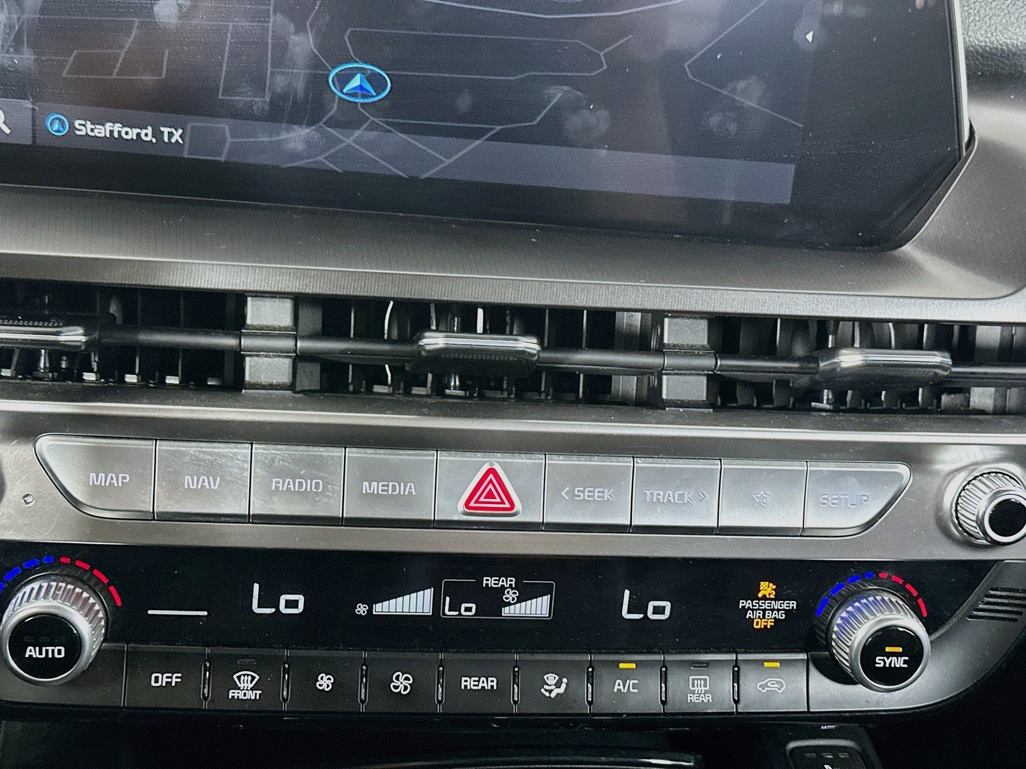 Used 2025 Kia Telluride S FWD image 24