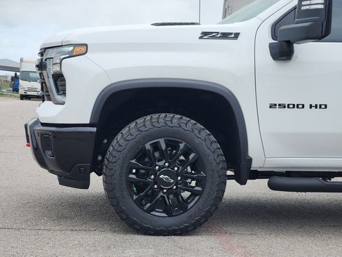New 2026 Chevrolet Silverado 2500 LT w/ Trail Boss Package AWD/4WD image 5