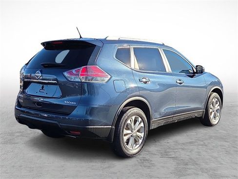 Used 2015 Nissan Rogue SV image 6