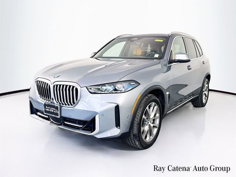 Used 2024 BMW X5 xDrive40i w/ Premium Package AWD/4WD image 3