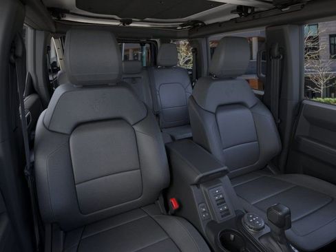 New 2025 Ford Bronco Badlands w/ Sasquatch Package image 10