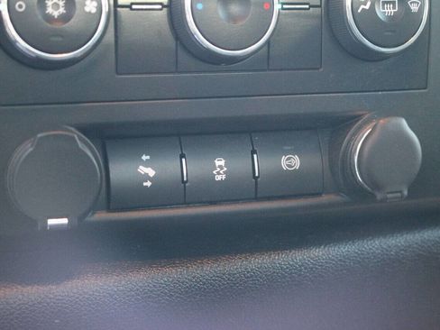 Used 2013 Chevrolet Silverado 3500 LT w/ Convenience Package image 38