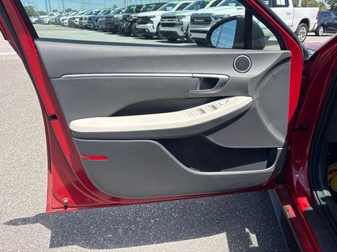 Used 2022 Hyundai Sonata SEL FWD image 10