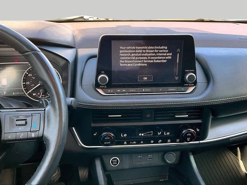 Certified 2023 Nissan Rogue SV w/ SV Premium B Package FWD image 7