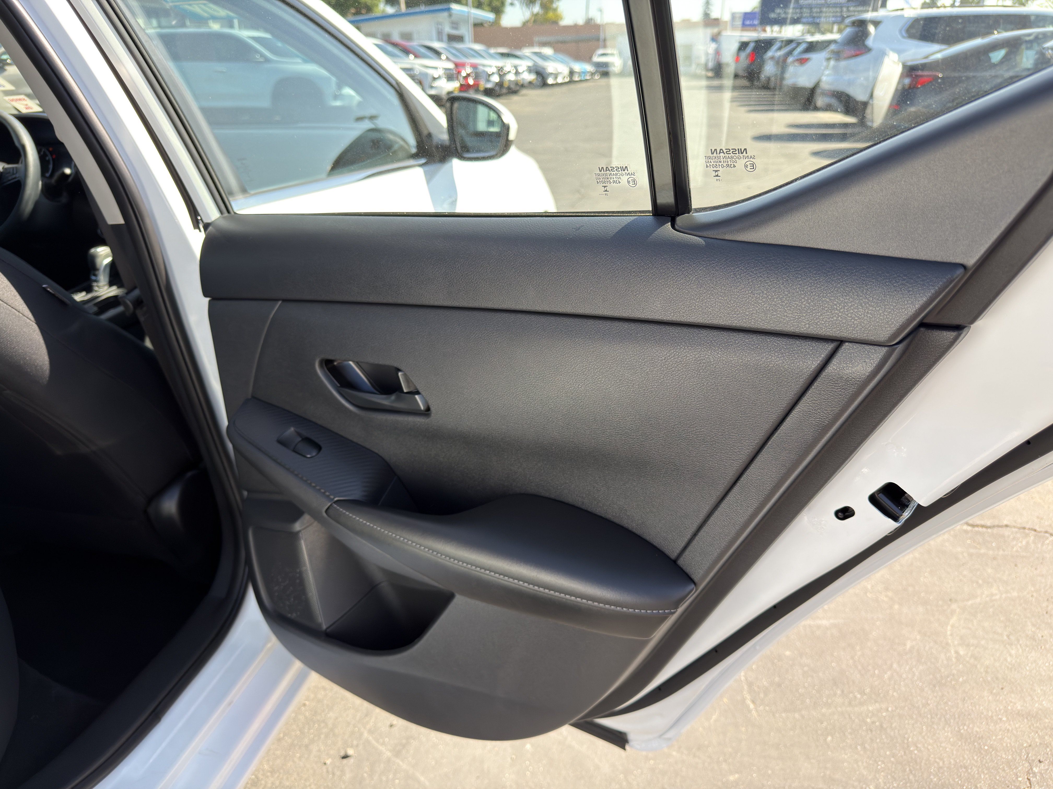 Used 2025 Nissan Sentra S FWD image 12