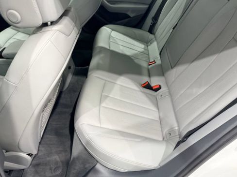 Used 2018 Audi A4 2.0T Ultra Premium w/ Convenience Package FWD image 16