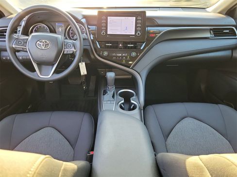 Used 2023 Toyota Camry LE image 12