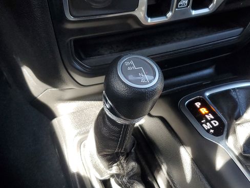 Used 2024 Jeep Wrangler Sport S image 26