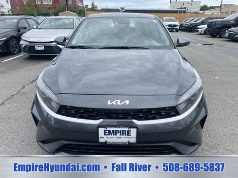 Used 2024 Kia Forte LXS FWD image 9