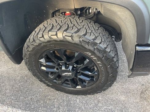 Certified 2025 Chevrolet Silverado 2500 LTZ w/ Trail Boss Package image 7