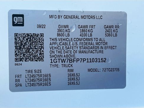 Used 2023 GMC Savana 2500 Extended w/ Driver Convenience Package RWD image 27