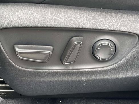 Used 2022 Toyota RAV4 XSE image 19