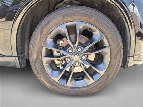 Used 2021 Dodge Durango R/T w/ Technology Group RWD image 24