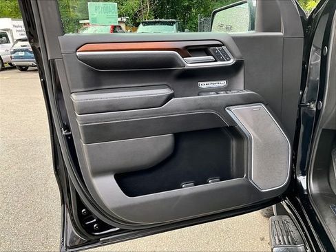 Used 2024 GMC Sierra 1500 Denali AWD/4WD image 19