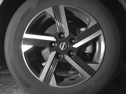 Used 2025 Nissan Sentra SV FWD image 13