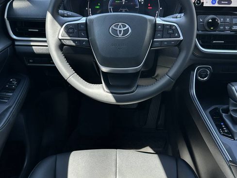 Used 2026 Toyota Grand Highlander AWD Hybrid image 42
