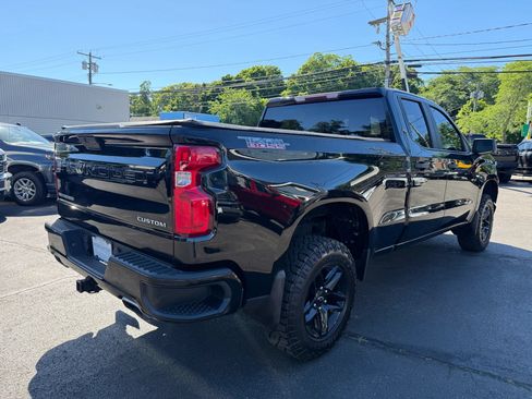 Used 2019 Chevrolet Silverado 1500 Custom Trail Boss w/ Custom Convenience Package AWD/4WD image 7