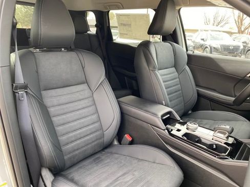 New 2026 Mitsubishi Outlander SE AWD/4WD image 10