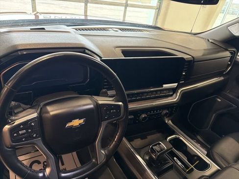 Used 2024 Chevrolet Silverado 1500 LTZ AWD/4WD image 14
