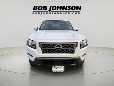 Used 2022 Nissan Frontier SV w/ Technology Package image 9