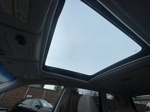 Used 2010 Subaru Forester 2.5X Premium image 13